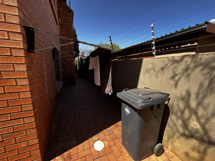 1 Bedroom Property for Sale in Die Bult North West